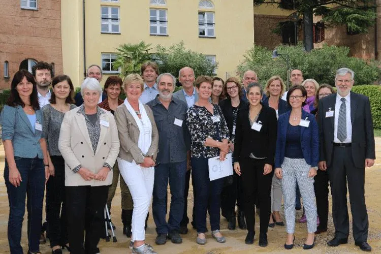 Forscher diskutieren über das Handschreiben Bild: Forscher diskutieren über das Handschreiben