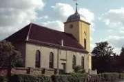 Bild: Kirche im Grünen mit Picknick am Himmelfahrtstag