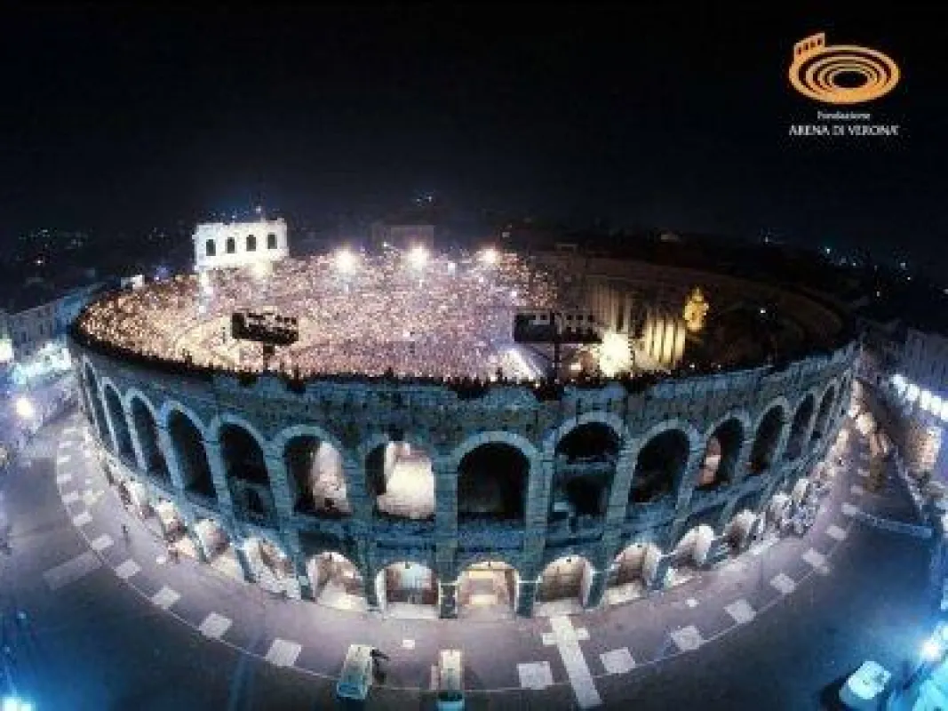 Kultur-Veranstaltung in der Arena di Verona (Quelle: Arena di Verona).