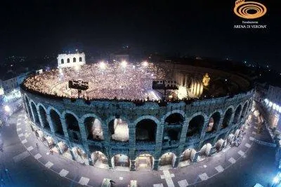 Bild: Opernfestspiele in der Arena di Verona mit FERIEN