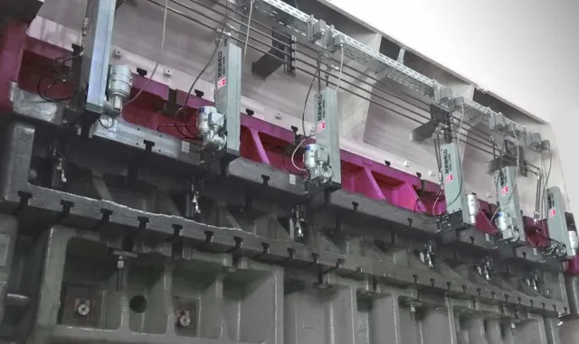 Bild: ROEMHELD zeigt auf der Blechexpo erstmals Industrie 4.0-taugliche Spannsysteme für die Pressenspannung