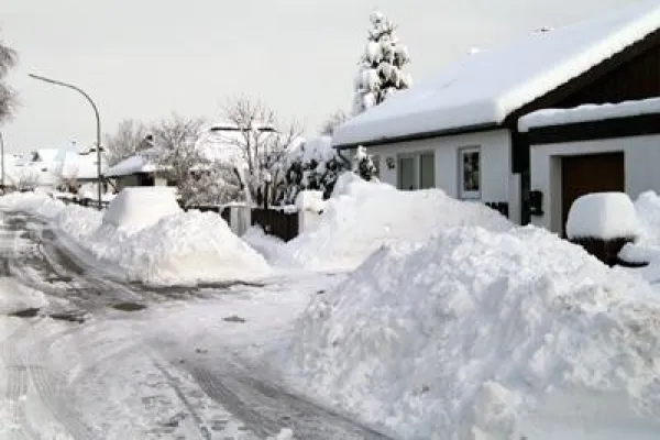 Bild: Räumpflicht - Wer muss wann Schnee schippen?