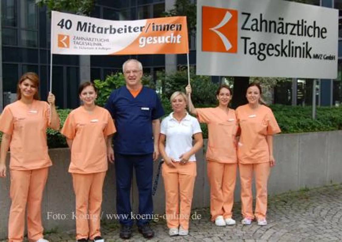 Arbeitgeber in Not: Zahnarzt Dr. Johann Eichenseer (Zahnärztliche Tagesklinik München) sucht 40 Zahnarzthelfer/innen.