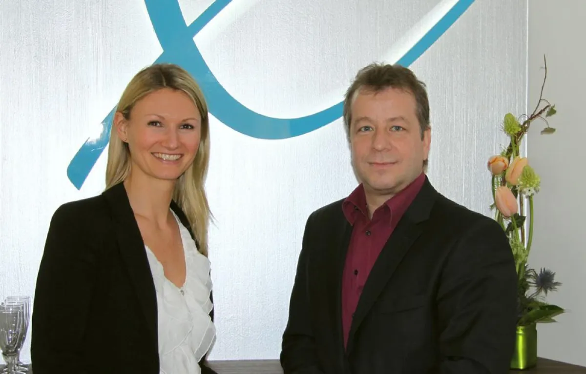 Bürgermeister Frank Balzer (CDU) und cera wax-Chefin Janine Ludwig