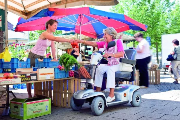 Bild: Vorschriften und Fragen rund um Elektromobile für Senioren