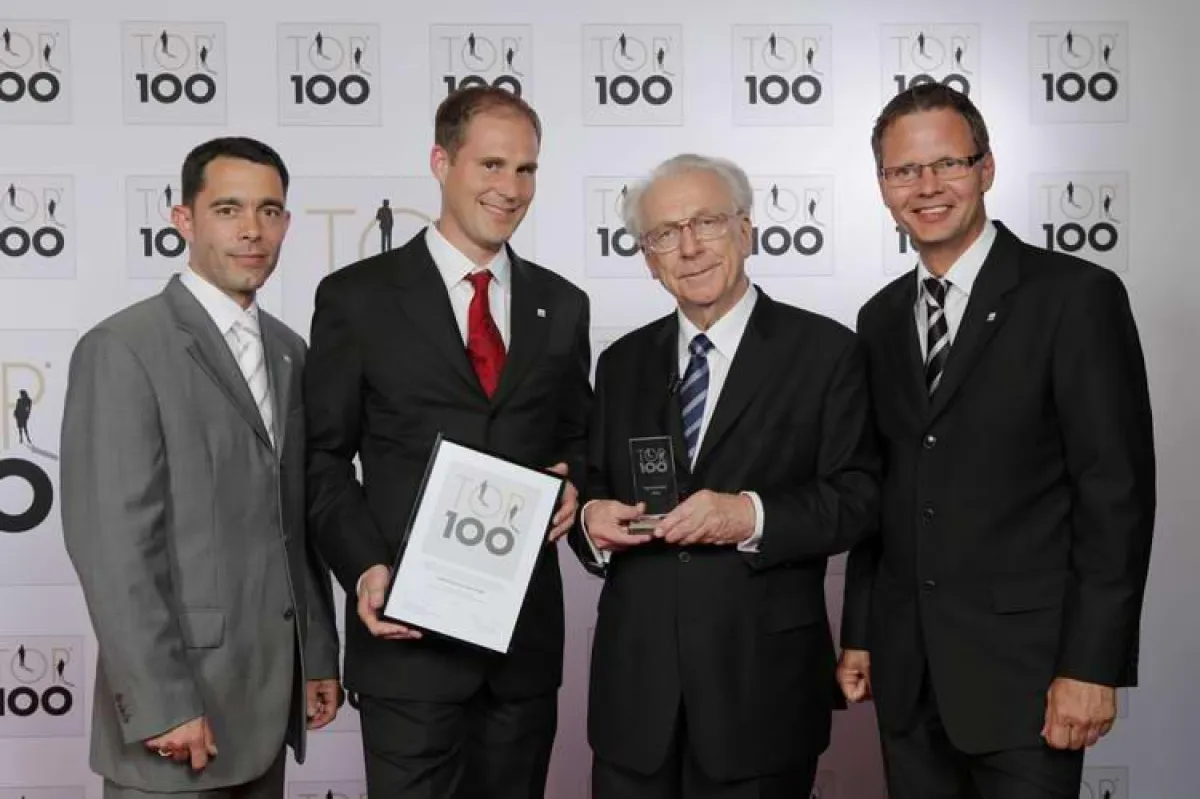 v.l.n.r: Andreas Moser, Ztm., Maurice Wiesmaier, Ztm., Ministerpräsident a.D. Lothar Späth, Michael May, Ztm.