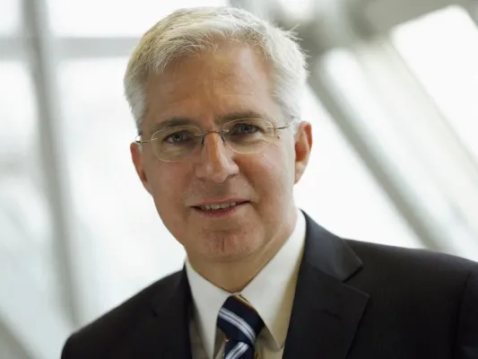 Bild: WU Executive Academy vergibt Stipendien im Wert von über € 100.000,-