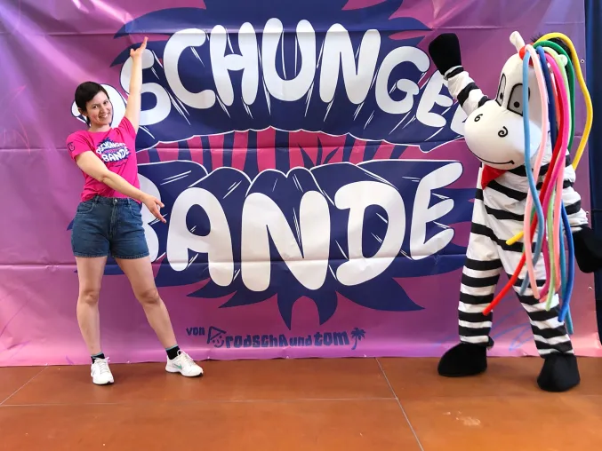 Bild: DSCHUNGEL BANDE: Rodscha und Tom casten Musical-Darstellerinnen für Live-Shows