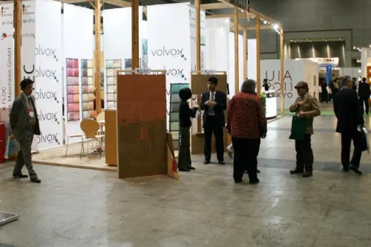 Volvox präsentiert Lehmfarben auf Japan Home and Building Show Bild: Volvox präsentiert Lehmfarben auf Japan Home and Building Show