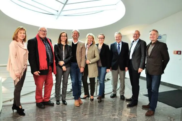 Jury nominiert Shortlist aus 36 Einreichungen für den Marketing-Preis 2015 Bild: Jury nominiert Shortlist aus 36 Einreichungen für den Marketing-Preis 2015