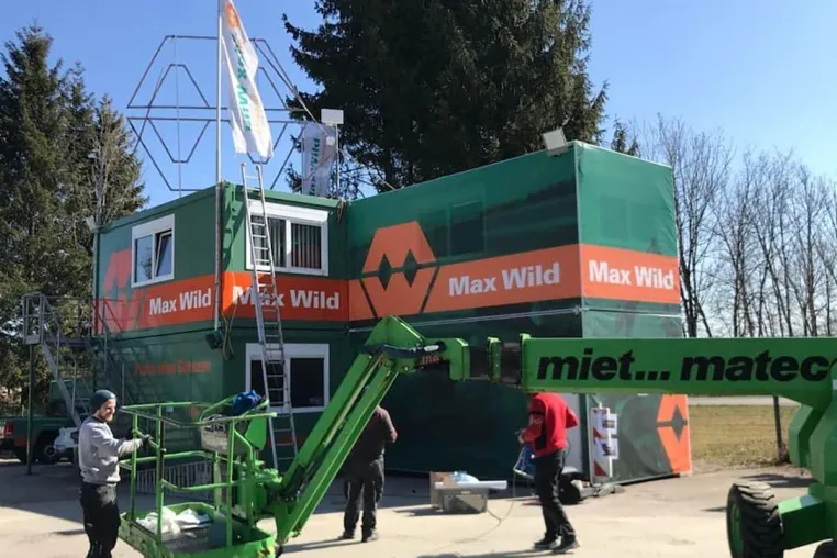 Bild: Container-Verkleidung - Max Wild