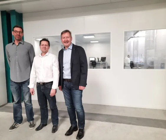 Bild: PrehKeyTec GmbH und ELYCTIS gehen strategische Partnerschaft für innovative eID-Produkte ein