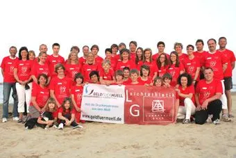Geld für Müll sorgt für einheitliches Outfit der fränkischen Leichtathleten Bild: Geld für Müll sorgt für einheitliches Outfit der fränkischen Leichtathleten