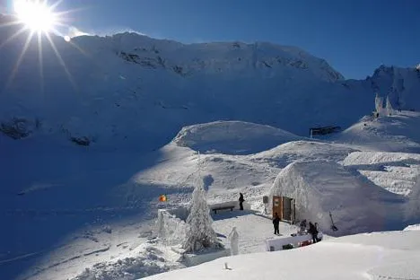 Winterzauber in Siebenbürgen - Eishotel und Sommerresidenz Bild: Winterzauber in Siebenbürgen - Eishotel und Sommerresidenz