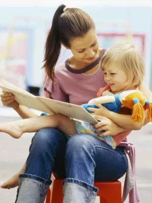 Bild: 60 junge Frauen und Männer starteten in die Erzieher-Ausbildung