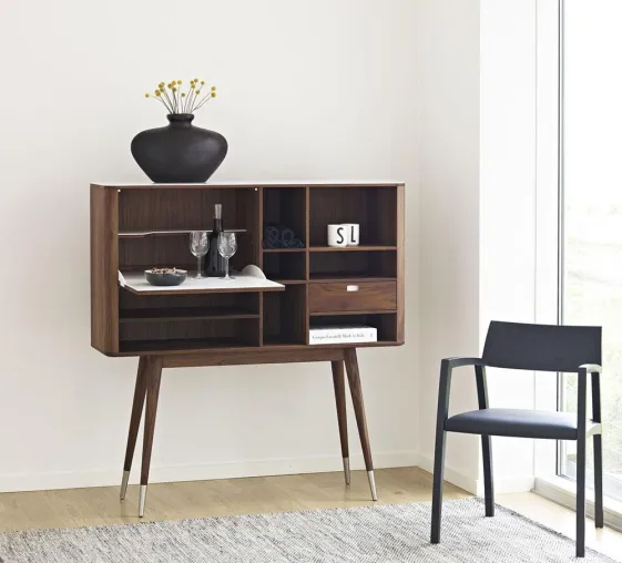Stilechte Neuinterpretationen zeitloser Retro-Designmöbel Bild: Stilechte Neuinterpretationen zeitloser Retro-Designmöbel