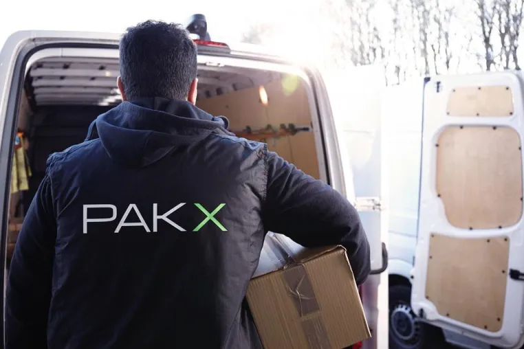 Schlange stehen muss wirklich nicht sein - Münchner Startup PAKX liefert Pakete zur abendlichen Wunschzeit Bild: Schlange stehen muss wirklich nicht sein - Münchner Startup PAKX liefert Pakete zur abendlichen Wunschzeit
