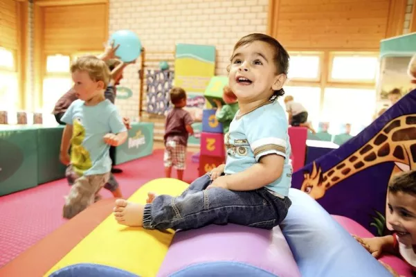Bild: Kleine Champions meistern sportliche Höchstleistungen mit der Pampers Active Fit