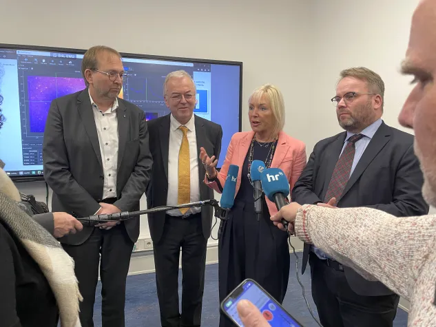 Bild: Meilenstein für Mainzer Spitzenforschung: Centrum für Fundamentale Physik (CFP) ist eingeweiht