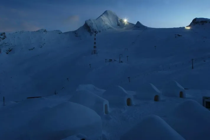 Bild: Under Construction - das Volvo XC ICE CAMP presented by Nokia