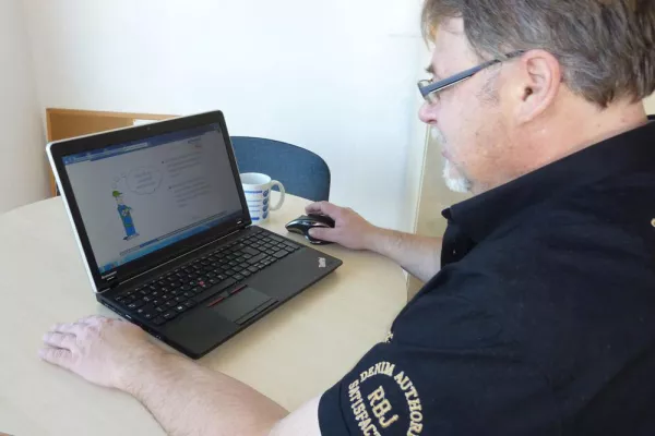 Bild: Mit E-Learning von System Lift Zeit und Kosten sparen bei Geräteunterweisungen