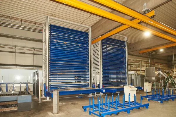 Bild: Doppelter Einsatz - STOPA Turmlager steigern Produktivität