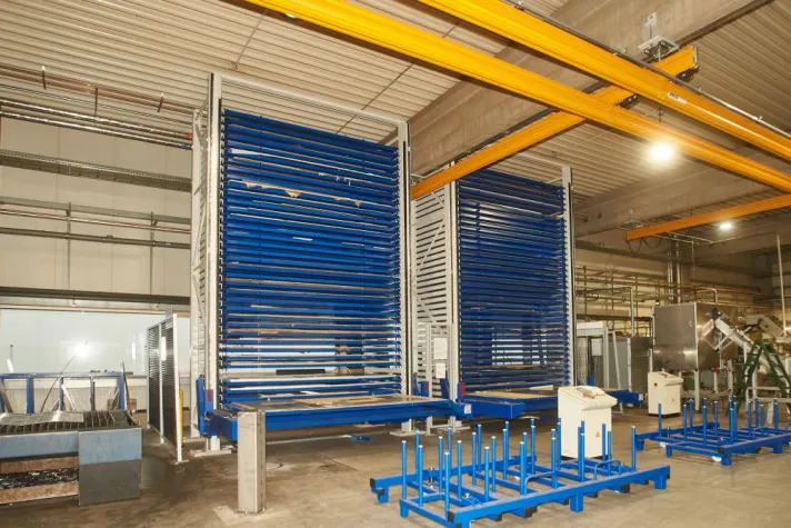 Bild: Doppelter Einsatz - STOPA Turmlager steigern Produktivität