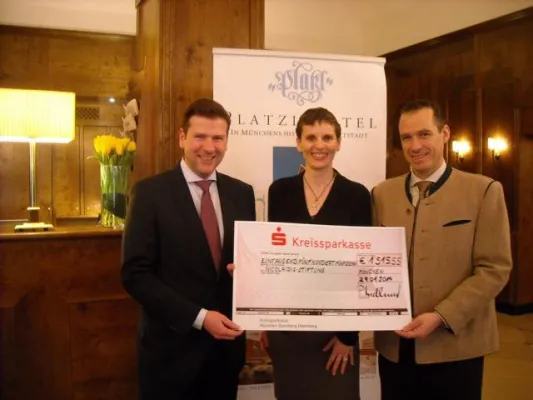 Bild: Platzl Hotel ist Sponsor des YoungWings Benefiz-Golfturniers mit Thomas Müller