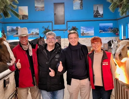 Bild: „Mit jedem Bier retten wir ein Tier!“: Originale Ballermann Partys setzen sich für Tierschutz ein