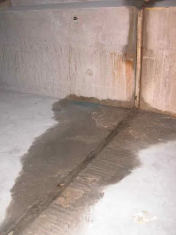 Bild: Instandsetzung von Rissen und Fugen bei wasserundurchlässigen Bauwerken aus Beton