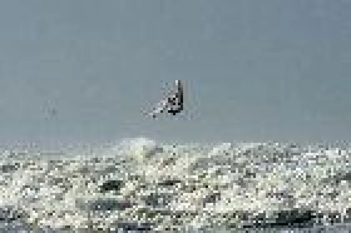 Sturm-Surfen in Holland - Der 1. Soulrider.com Storm Chase-Rider-Simon-van-Grieken- Foto: Bernie