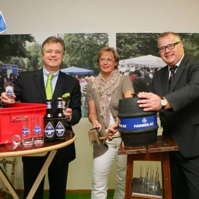 Bild: O´zapfen zum 45. Jakobbrunnenfest