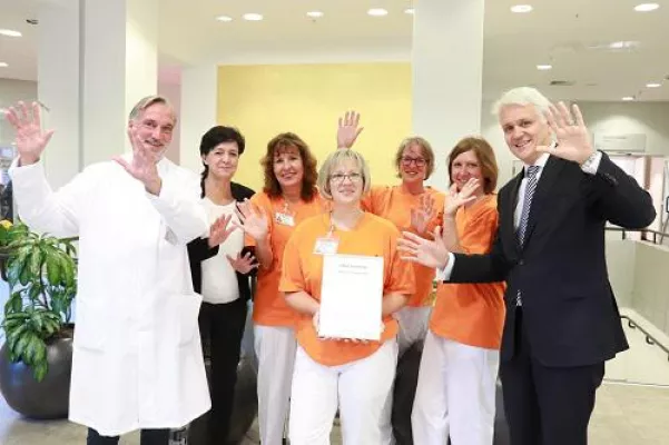 Bild: Silber-Zertifikat der "Aktion Saubere Hände" für das Klinikum Lüdenscheid