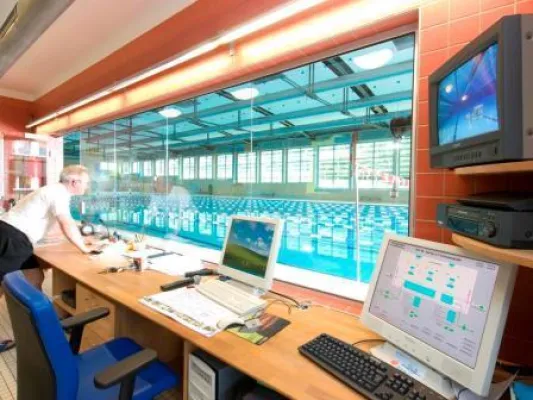 Bild: Berufsbegleitend und gefördert zur „Führungskraft für Bäderbetriebe“ der BSA-Akademie