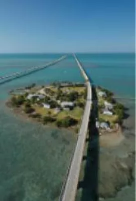Bild: Ein Highway, der ins Meer führt - der Overseas Highway durch die Florida Keys