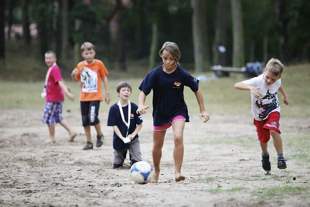 Bild: Fluthilfe: Sommerlager für Kinder - Mit dem ASB aus den Flutgebieten in die Ferien