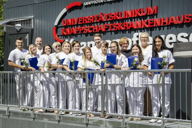 Knappschaftskrankenhaus freut sich über Pflegenachwuchs Bild: Knappschaftskrankenhaus freut sich über Pflegenachwuchs