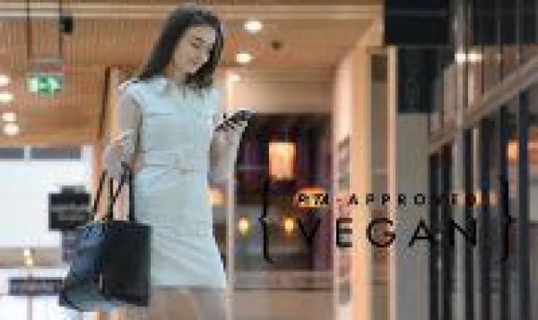 Bild: izzBreez, elegante & zeitlose handgewebte Bio-Baumwolle Kleider, startet Crowdfunding-Kampagne auf Kickstarter