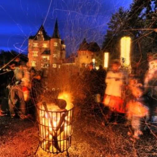 Burgweihnacht auf Burg Satzvey bei Köln Bild: Burgweihnacht auf Burg Satzvey bei Köln