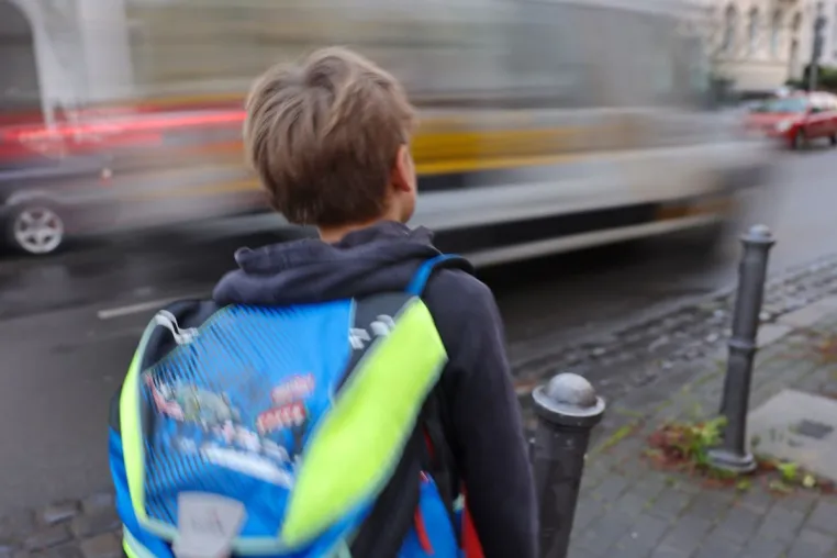 Bild: Wie kommen Kinder sicher zur Schule? Digitaler Schulwegplaner hilft bei der passenden Route