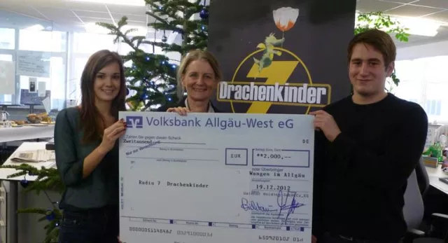 Bild: WALDNER spendet an„ Drachenkinder“-Aktion von Radio7