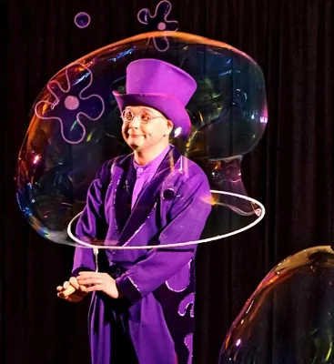 Bild: Seifenblasenshow verzauberte Gala Abend