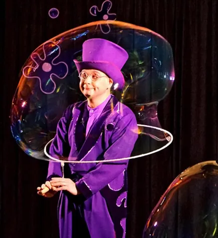 Bild: Seifenblasenshow verzauberte Gala Abend