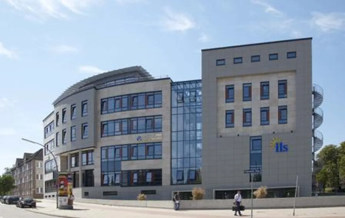 Neubau des Bildungszentrums von ILS und Euro-FH in Hamburg-Rahlstedt. Quelle: ILS Institut für Lernsysteme, Europäische Fernhochschule Hamburg (Euro-FH)