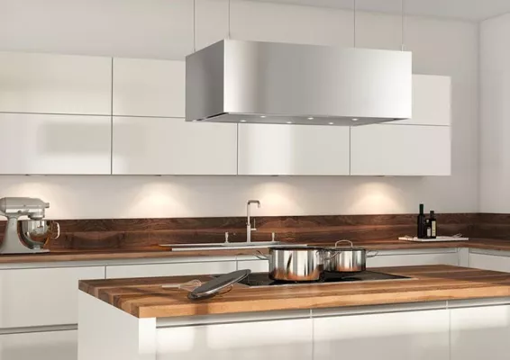 Bild: Der TOPDRAFT Deckenlüfter und die TOPDRAFT Inselhaube für besondere Ansprüche