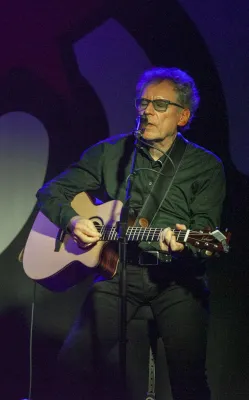 Bild: Norwegischer Kultpoet Reidar Jensen schafft die 1!