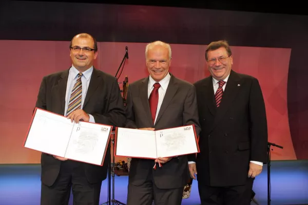 Bild: virtic GmbH erhält Auszeichnung für hervorragende Consulting-Leistungen