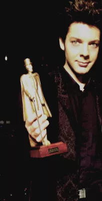 Bild: Shootingstar der internationalen Magier: Vizeweltmeister Sebastian Nicolas erhält in Paris den „Mandrake d'Or“