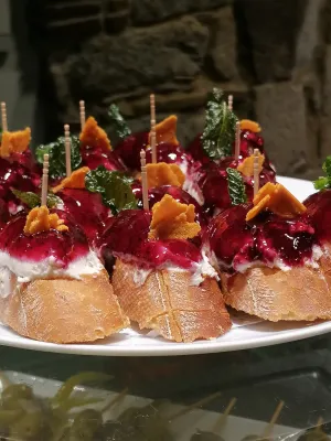 Bild: Die unaufdringliche Belebung der Sinne: Bewirtung am Messestand