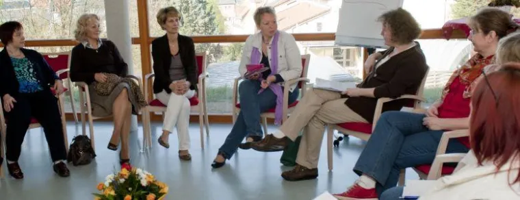 Bild: Mehr Sicherheit im Umgang mit Sterbenden und Trauernden